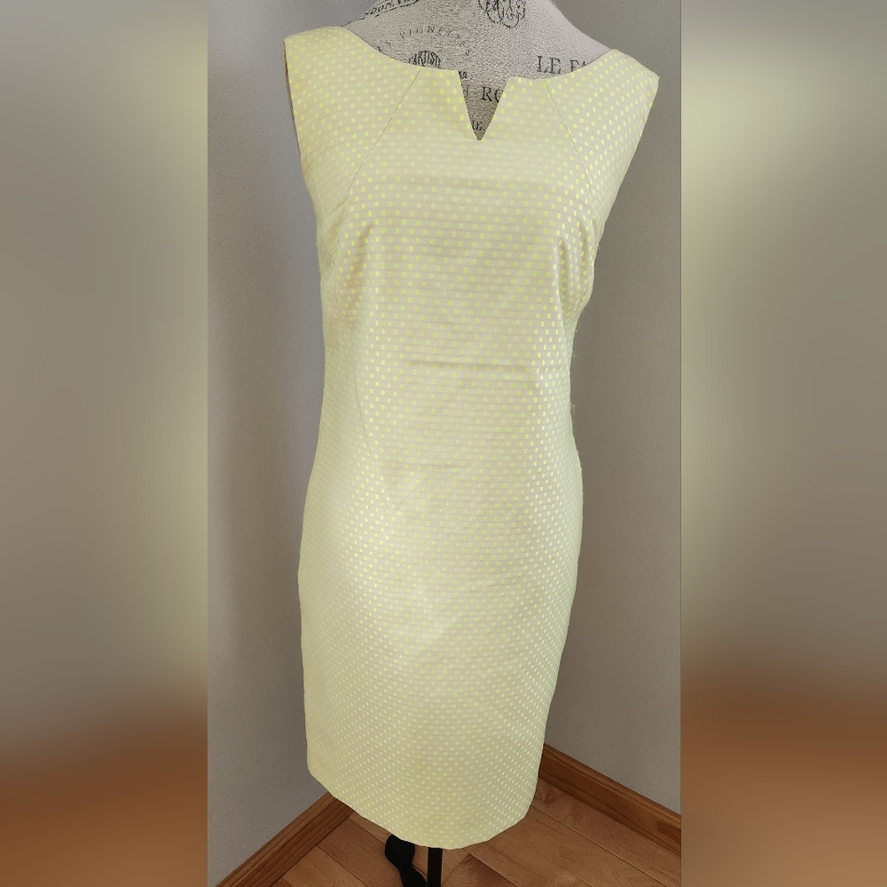 SOLAR mini polka dot sheath dress in size S (34)